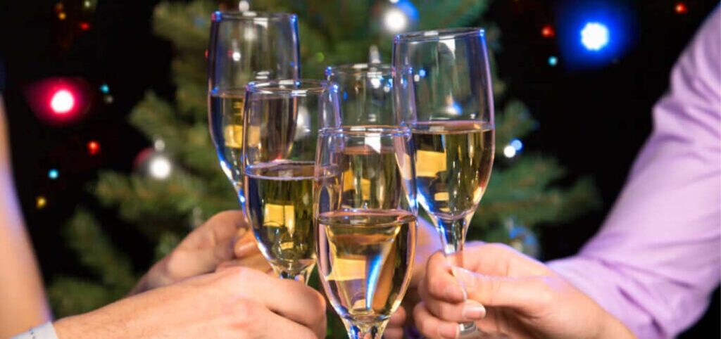 Host your holiday parties at Lake Lawn in Delavan
